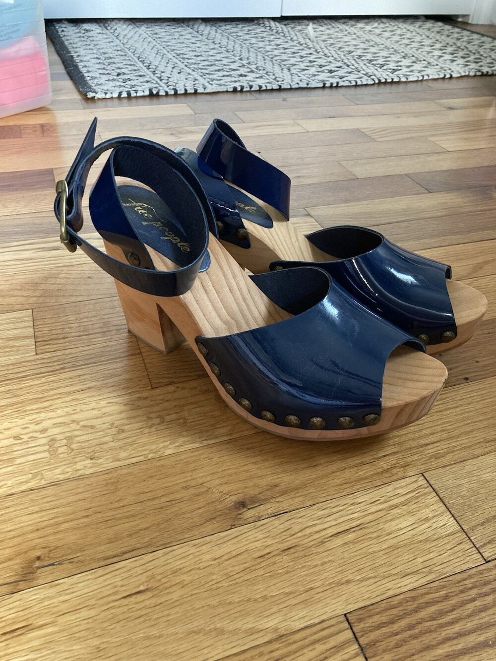 Free People Pasadena Clogs Womens 8.5 39 EU Blue Leather Wood Platform Sandal